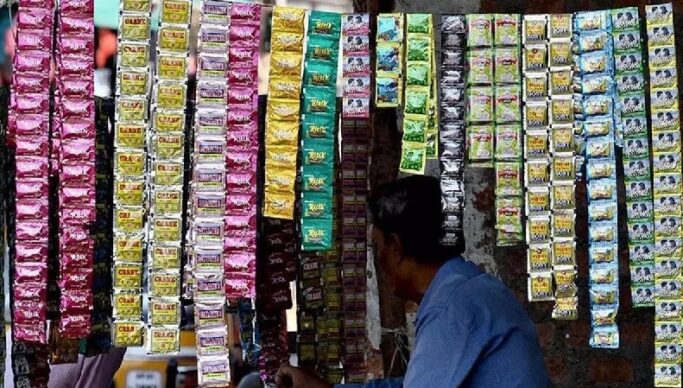पान मसाला की अब प्लास्टिक और एल्युमिनियम कोटिंग वाले पैकेट पर रोक