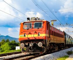Patna to Gopalganj Train: पटना से गोपालगंज कौन सी ट्रेन बेहतर?