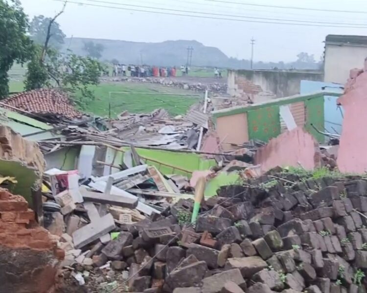 Baghmara Land Subsidence: छाताबाद में एक बार फिर हुआ भू-धंसान