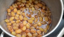 Soaked Raisins Benefits: सुबह खाली पेट भीगी किशमिश खाने के फायदे