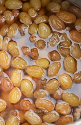 Soaked Raisins Benefits: सुबह खाली पेट भीगी किशमिश खाने के फायदे