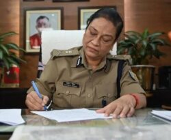 सेवानिवृत्ति से एक दिन पहले DGP तादाशा मिश्रा की नियुक्ति पर सवाल