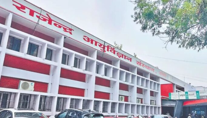 RIMS Ranchi में महिला मरीज की मौत के बाद हंगामा