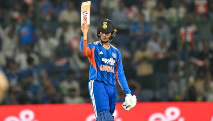 30 गेंद में T20I Century! अभिषेक शर्मा ने रचा इतिहा