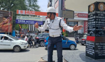 रांची में सड़क दुर्घटनाएं रोकने की पहल, मुफ्त हेलमेट बांटकर लोगों को दिलाई गई शपथ