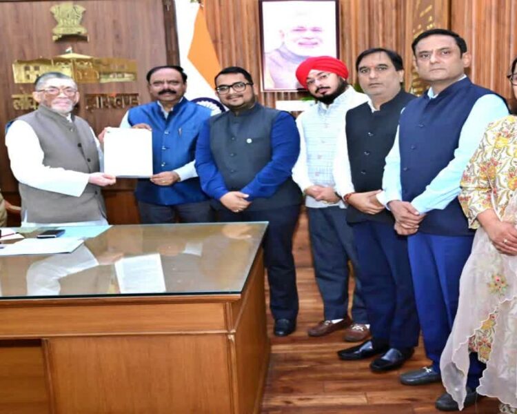 Ranchi News: राज्यपाल से मिले FJCCI के पदाधिकारी, व्यापारियों ने उठाया होल्डिंग टैक्स का मुद्दा