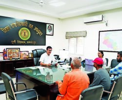 जन शिकायत निवारण दिवस पर डीसी राजीव रंजन ने सुनीं फरियाद, अधिकारियों को समय-सीमा में कार्रवाई का आदेश