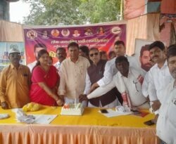 चिराग पासवान के जन्मदिन पर केंदुआ में कटा केक, गरीबों के बीच बांटी गई मिठाई