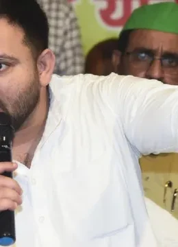 डॉ. संजीव सिंह के घर पुलिस पहुंचने पर गरमाई राजनीति, तेजस्वी यादव ने सरकार को घेरा