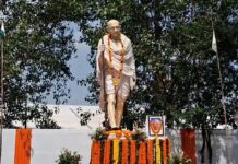 रांची में गांधी जयंती पर बापू को नमन, CM हेमंत सोरेन और राज्यपाल ने दी श्रद्धांजलि