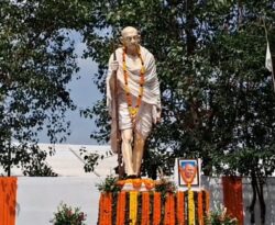 रांची में गांधी जयंती पर बापू को नमन, CM हेमंत सोरेन और राज्यपाल ने दी श्रद्धांजलि