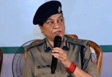 Jharkhand DGP: तदाशा मिश्रा की नियुक्ति पर सुप्रीम कोर्ट में सवाल, नियमों को प्रकाश सिंह फैसले के खिलाफ बताया