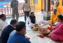 Deoghar News: बाबा बैद्यनाथ के दरबार पहुंचे केंद्रीय मंत्री प्रताप राव कुलस्ते, देश की खुशहाली के लिए की प्रार्थना