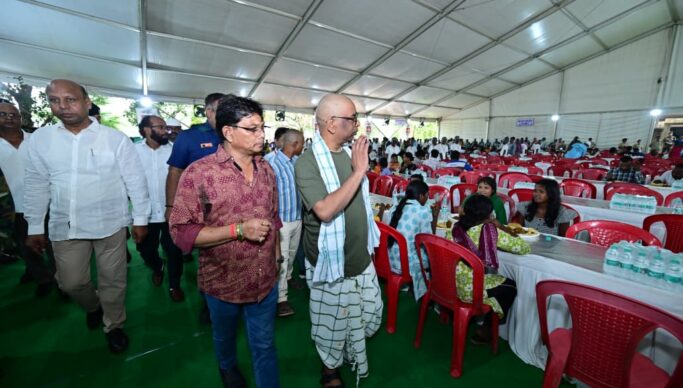 हेमंत सोरेन की मां रूपी सोरेन का संस्कार भोज संपन्न, नेमरा में उमड़ा जनसैलाब