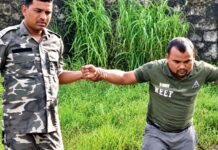 कोढ़ा गैंग के सरगना को गोली, दो गिरफ्तार; 5 सोने की चेन बरामद