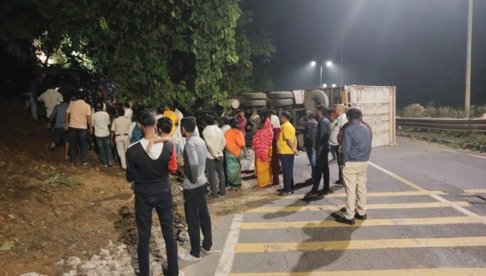 Ramgarh Accident: चुट्टूपालू घाटी में कंटेनर ने कार को कुचला, दो की मौत