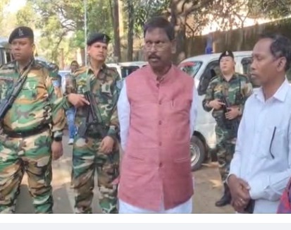 राजस्व कर्मचारी की हत्या पर अर्जुन मुंडा सख्त, जमीन माफियाओं की जांच की मांग
