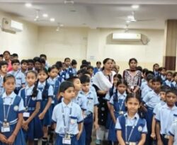सरदार पटेल की जयंती पर जमशेदपुर के विद्यार्थियों ने दिया एकता का संदेश