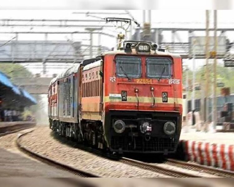 Ranchi Puja Special Trains 2026: त्योहारों में रेलवे का तोहफा! रांची से चलेंगी 7 पूजा स्पेशल ट्रेनें, देखें शेड्यूल