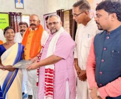 Ranchi News: महिलौंग में BJP का ‘आंगन मिलन सेवा’ कार्यक्रम, आंगनवाड़ी-सहिया दीदियां सम्मानित